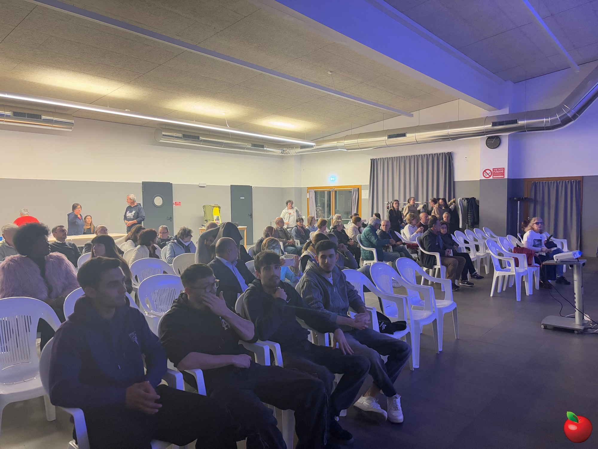 IMG_9087.jpg (567 KB)