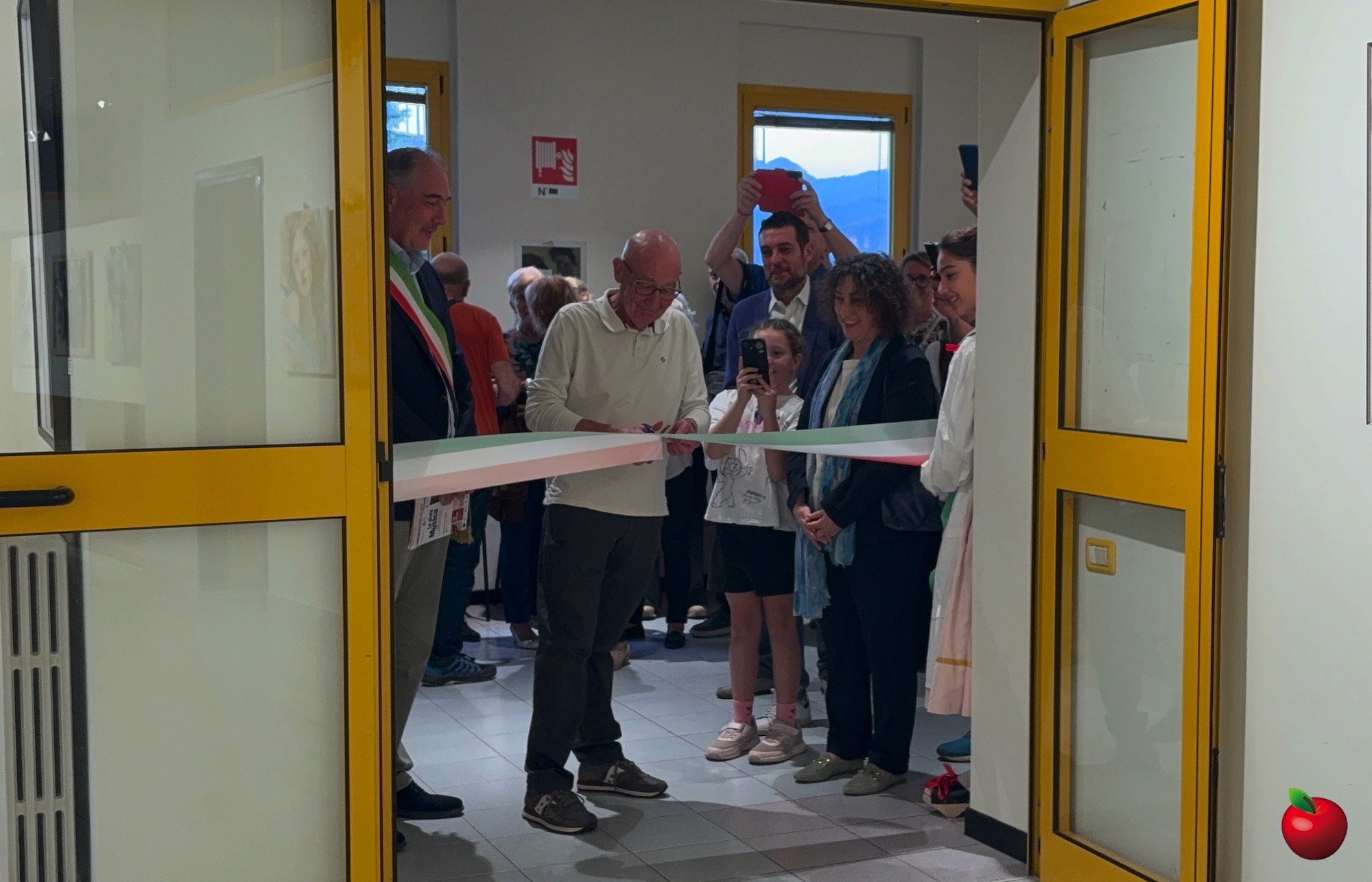 mostra_calco2.jpg (575 KB)